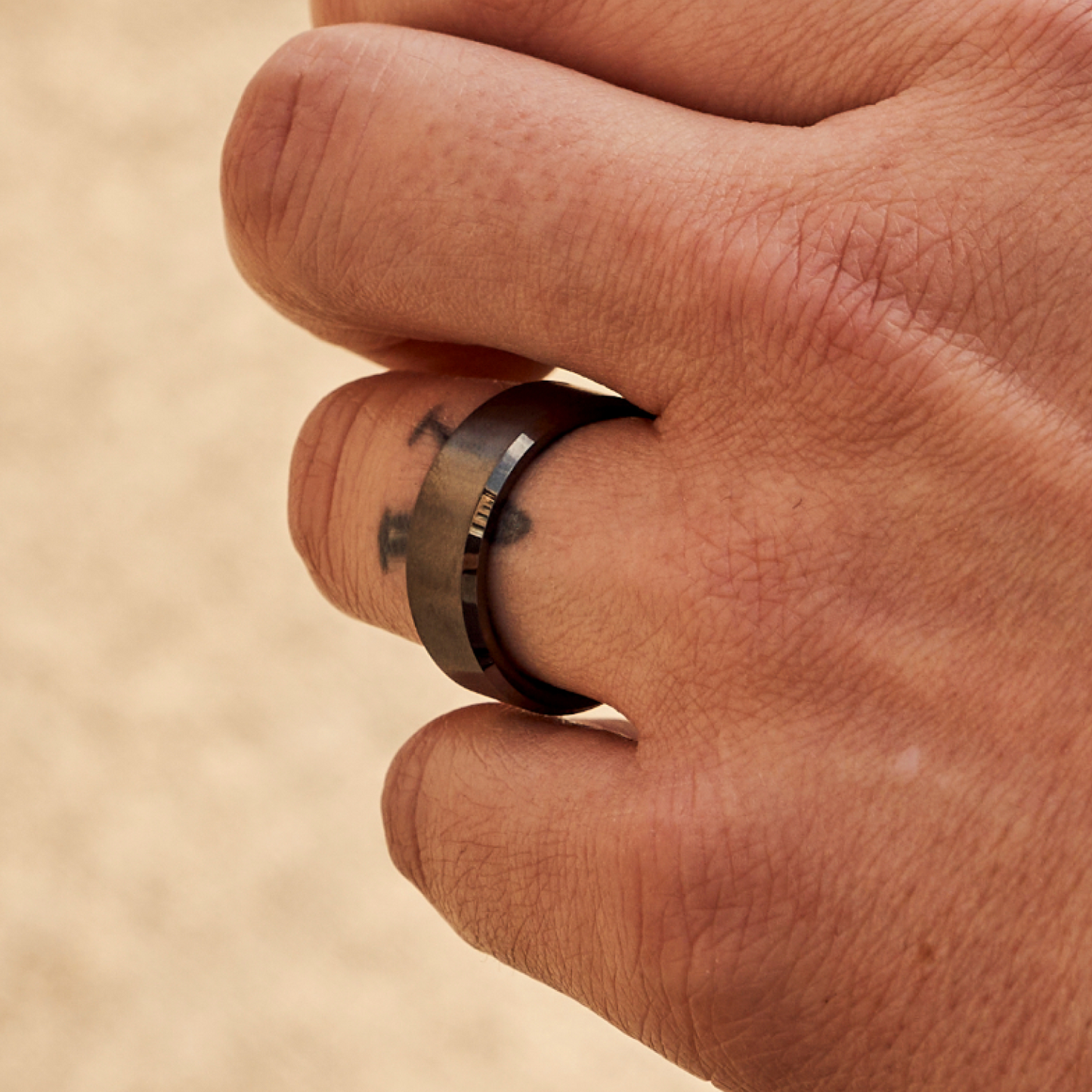 Ridge 8mm Beveled Ring Set - Gunmetal